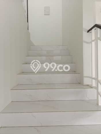 Rumah sewa siap pakai 3 KT di Summarecon Crown Gading, Bekasi Rumah sewa siap pakai 3 KT di Summarecon Crown Gading, Bekasi