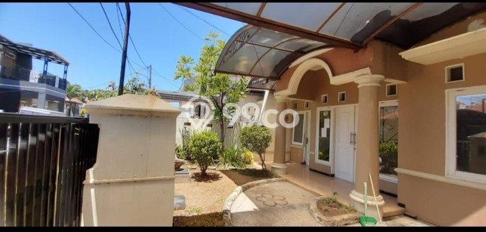 For Sale Rumah 2 Kamar Lokasi Strategis Nyaman dan Strategis di Rungkut For Sale Rumah 2 Kamar Lokasi Strategis Nyaman dan Strategis di Rungkut