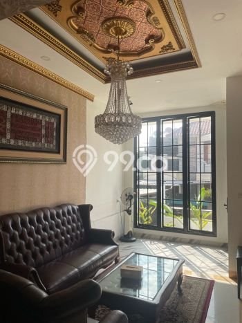Hunian Mewah LB 360m2 Siap Huni Desain Elegan di Meruya, Jakarta Barat Hunian Mewah LB 360m2 Siap Huni Desain Elegan di Meruya, Jakarta Barat