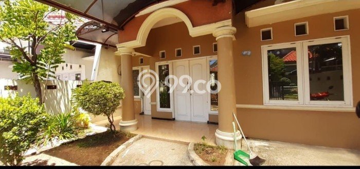 For Sale Rumah 2 Kamar Lokasi Strategis Nyaman dan Strategis di Rungkut For Sale Rumah 2 Kamar Lokasi Strategis Nyaman dan Strategis di Rungkut