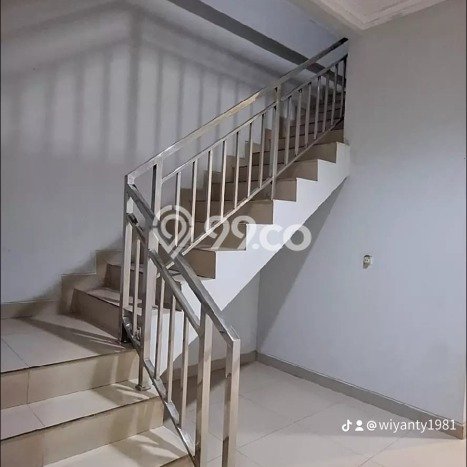 Rumah area , Dekat Stasiun, 3 KT, Luas 80m2m² Bangunan 87m2m² Rumah area , Dekat Stasiun, 3 KT, Luas 80m2m² Bangunan 87m2m²