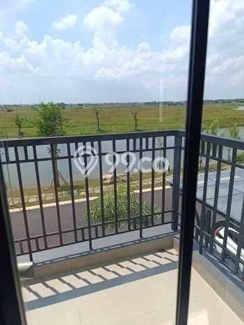 Rumah sewa siap pakai 3 KT di Summarecon Crown Gading, Bekasi Rumah sewa siap pakai 3 KT di Summarecon Crown Gading, Bekasi