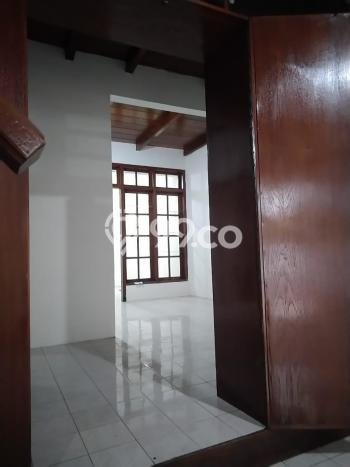 Dijual Hunian Rumah Terawat 5 KT di Bandung Barat, Bandung Dijual Hunian Rumah Terawat 5 KT di Bandung Barat, Bandung
