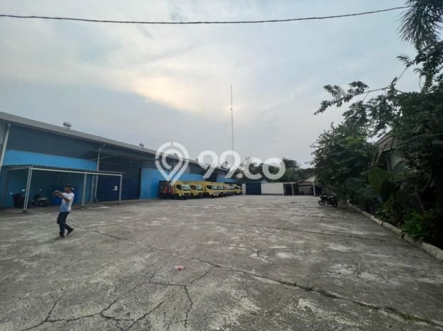 Gudang Usaha Dijual di Tapos Depok LT 2350m2 & LB 1000m2 Gudang Usaha Dijual di Tapos Depok LT 2350m2 & LB 1000m2