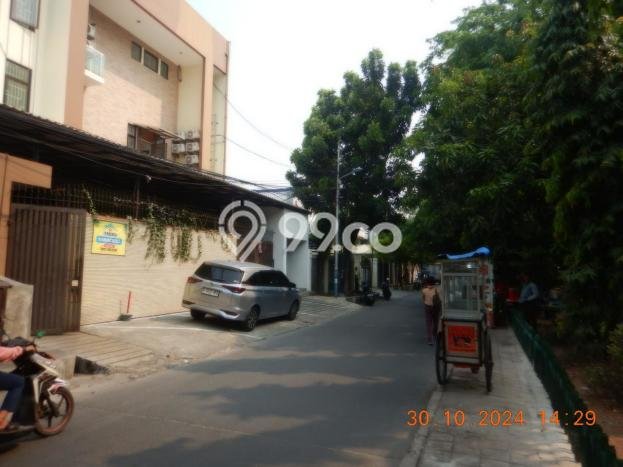 Cocok Untuk Investasi! For Sale Kost di Grogol 82 Kamar Cocok Untuk Investasi! For Sale Kost di Grogol 82 Kamar