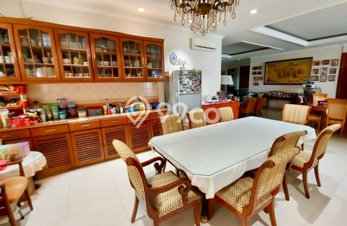 Hunian Mewah LB 470m2 Siap Pakai Desain Elegan di Radio Dalam, Jakarta Selatan Hunian Mewah LB 470m2 Siap Pakai Desain Elegan di Radio Dalam, Jakarta Selatan
