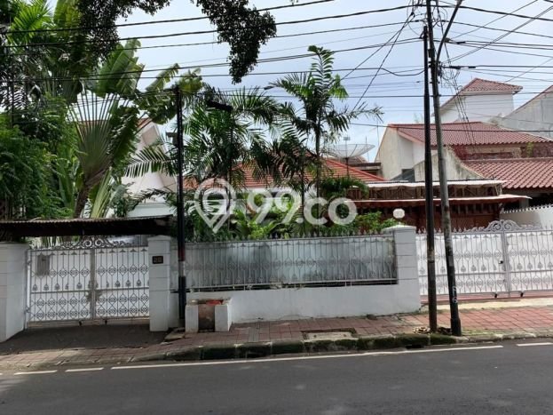 Best Deal Hunian Premium Ideal dan Luas di Menteng, Jakarta Pusat Best Deal Hunian Premium Ideal dan Luas di Menteng, Jakarta Pusat