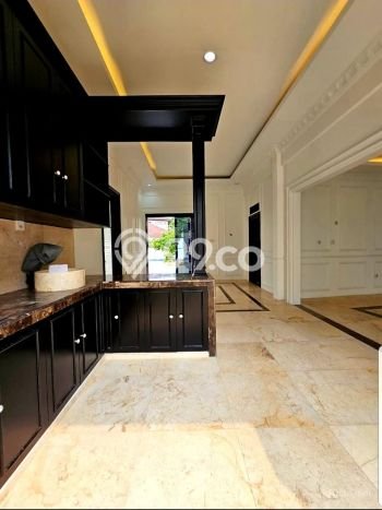 Siap Huni Rumah Mewah 5 Kamar di Jagakarsa Dekat ke Mana Pun Siap Huni Rumah Mewah 5 Kamar di Jagakarsa Dekat ke Mana Pun