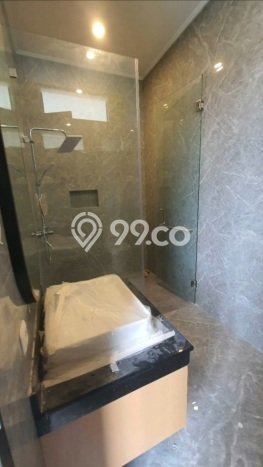Rumah Elit Modern Tanpa Renovasi di Meruya Jakarta Barat Rumah Elit Modern Tanpa Renovasi di Meruya Jakarta Barat