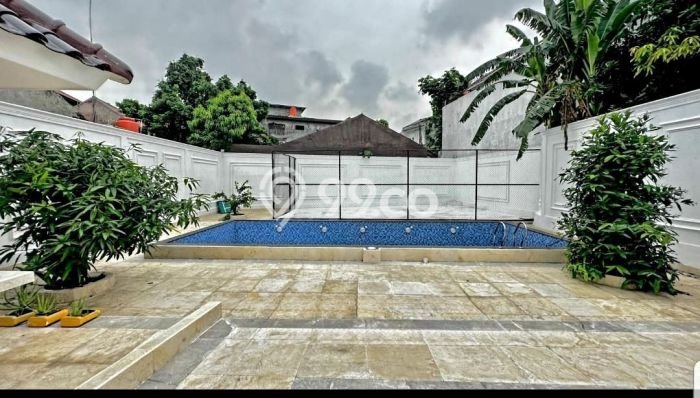 Siap Huni Rumah Mewah 5 Kamar di Jagakarsa Dekat ke Mana Pun Siap Huni Rumah Mewah 5 Kamar di Jagakarsa Dekat ke Mana Pun