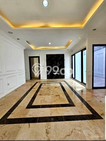 Siap Huni Rumah Mewah 5 Kamar di Jagakarsa Dekat ke Mana Pun Siap Huni Rumah Mewah 5 Kamar di Jagakarsa Dekat ke Mana Pun
