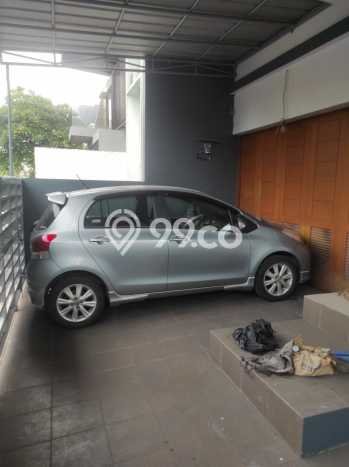 Rumah Mewah Siap Huni LT 178m2 di Kebon Jeruk, Jakarta Barat Rumah Mewah Siap Huni LT 178m2 di Kebon Jeruk, Jakarta Barat