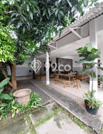 Rumah Eksklusif Dijual LT 689m2 di Menteng, Jakarta Pusat Rumah Eksklusif Dijual LT 689m2 di Menteng, Jakarta Pusat
