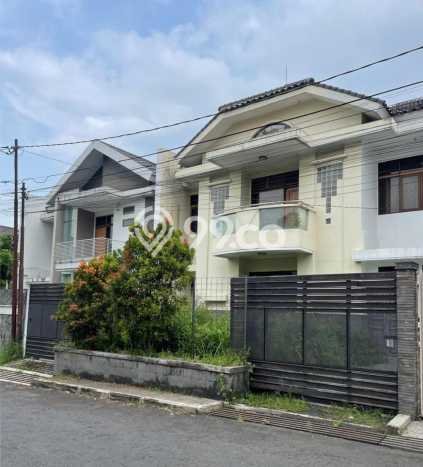 Jual Cepat Rumah Terawat di Kawasan Cipaku, Bandung Jual Cepat Rumah Terawat di Kawasan Cipaku, Bandung