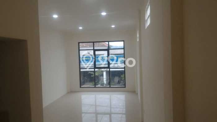 Ruko Premium Kawasan Padalarang, Luas 110m², Jalan Utama, Berkembang Ruko Premium Kawasan Padalarang, Luas 110m², Jalan Utama, Berkembang