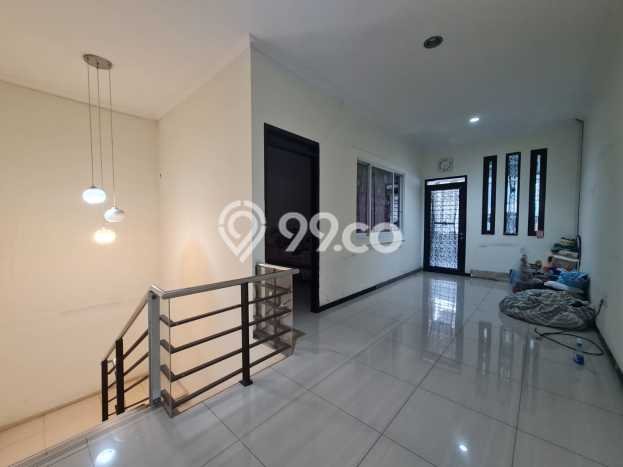 Disewakan! Rumah 4 Kamar Tidur &
4 Kamar Mandi di Mekar Wangi, Bandung Disewakan! Rumah 4 Kamar Tidur &
4 Kamar Mandi di Mekar Wangi, Bandung