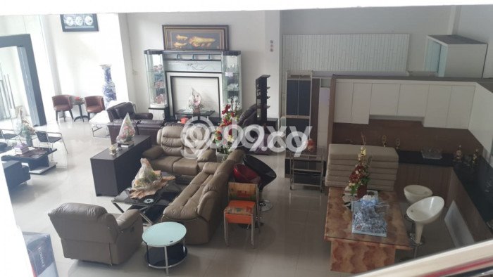 POTENSI BESAR! Komersial Kawasan Semarang Tengah, Luas 800m², Pusat Komersial POTENSI BESAR! Komersial Kawasan Semarang Tengah, Luas 800m², Pusat Komersial
