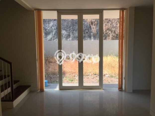 DIJUAL CEPAT! Rumah Asri di Citragrand, Semarang, Luas 200m² Bangunan 125m² Bisa Nego! DIJUAL CEPAT! Rumah Asri di Citragrand, Semarang, Luas 200m² Bangunan 125m² Bisa Nego!