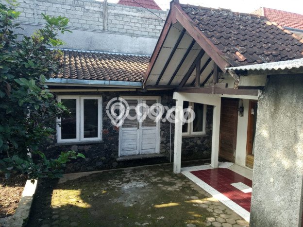 Rumah Terawat di Sidorejo, Salatiga, LT 1225m² Bangunan 1125m² DIJUAL CEPAT! Rumah Terawat di Sidorejo, Salatiga, LT 1225m² Bangunan 1125m² DIJUAL CEPAT!