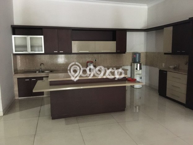 KAWASAN BISNIS! Kantor Kawasan Ungaran Timur, Luas 700m², Area Strategis KAWASAN BISNIS! Kantor Kawasan Ungaran Timur, Luas 700m², Area Strategis