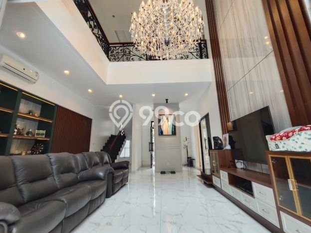 Rumah Mewah LB 300m2 Siap Pakai Desain Elegan di Sentul City, Bogor Rumah Mewah LB 300m2 Siap Pakai Desain Elegan di Sentul City, Bogor