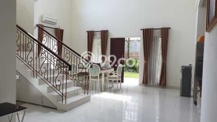 Hunian Elit LB 300m2 Siap Pakai Desain Elegan di Sentul City, Bogor Hunian Elit LB 300m2 Siap Pakai Desain Elegan di Sentul City, Bogor