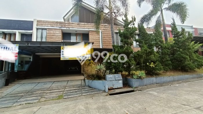 Rumah Elit LB 350m2 Siap Huni Desain Elegan di Sentul City, Bogor Rumah Elit LB 350m2 Siap Huni Desain Elegan di Sentul City, Bogor