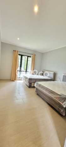 For Sale! Premium House LT 810m2 Desain Modern di Sentul City For Sale! Premium House LT 810m2 Desain Modern di Sentul City