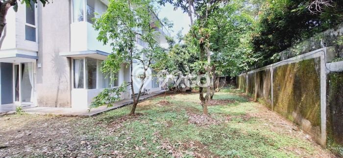 SPECIAL RATE! Rumah di Sentul City, 4 KT, Lingkungan Sejuk, Luas 415m² Bangunan 250m² SPECIAL RATE! Rumah di Sentul City, 4 KT, Lingkungan Sejuk, Luas 415m² Bangunan 250m²