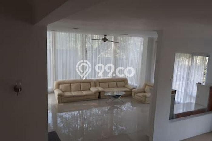 Dijual Rumah Luas Elegan Dengan View Eksklusif di Sentul City, Bogor Dijual Rumah Luas Elegan Dengan View Eksklusif di Sentul City, Bogor