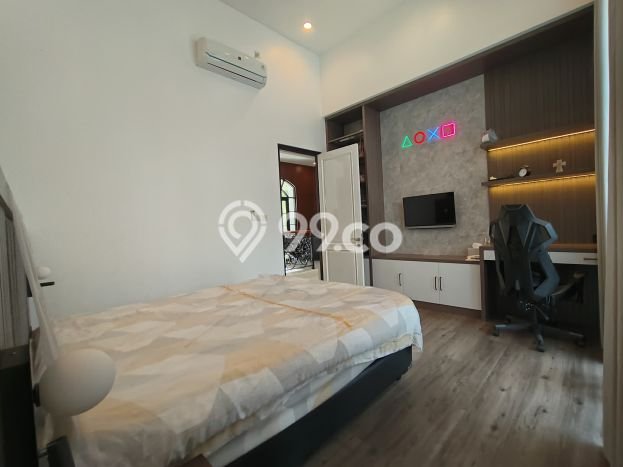 Rumah Mewah LB 300m2 Siap Pakai Desain Elegan di Sentul City, Bogor Rumah Mewah LB 300m2 Siap Pakai Desain Elegan di Sentul City, Bogor