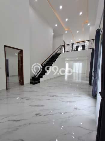 Ready to Use! Luxury House LT 338m2 Desain Elegan di Sentul City Ready to Use! Luxury House LT 338m2 Desain Elegan di Sentul City
