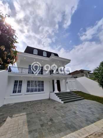 Ready to Use! Luxury House LT 338m2 Desain Elegan di Sentul City Ready to Use! Luxury House LT 338m2 Desain Elegan di Sentul City