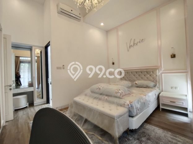Rumah Mewah LB 300m2 Siap Pakai Desain Elegan di Sentul City, Bogor Rumah Mewah LB 300m2 Siap Pakai Desain Elegan di Sentul City, Bogor