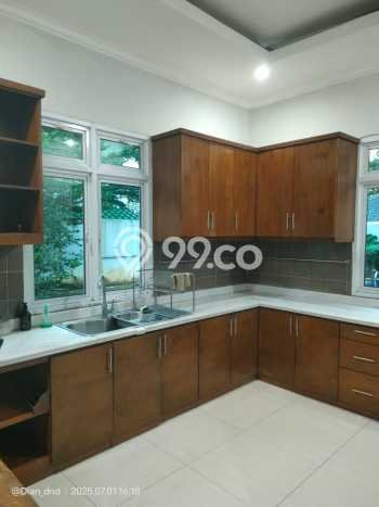 Disewakan! Rumah 5 Kamar Tidur &
4 Kamar Mandi di Sentul City, Bogor Disewakan! Rumah 5 Kamar Tidur &
4 Kamar Mandi di Sentul City, Bogor