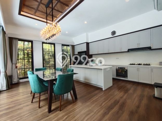 Rumah Mewah LB 300m2 Siap Pakai Desain Elegan di Sentul City, Bogor Rumah Mewah LB 300m2 Siap Pakai Desain Elegan di Sentul City, Bogor