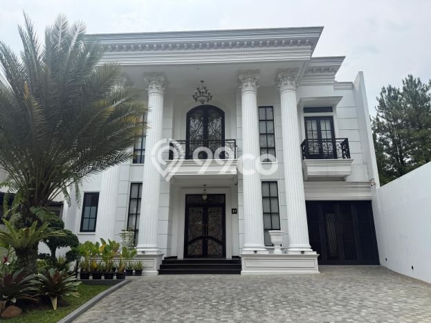 Rumah Mewah LB 300m2 Siap Pakai Desain Elegan di Sentul City, Bogor Rumah Mewah LB 300m2 Siap Pakai Desain Elegan di Sentul City, Bogor
