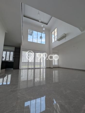 Hunian Mewah LB 250m2 Siap Huni Desain Elegan di Sentul City, Bogor Hunian Mewah LB 250m2 Siap Huni Desain Elegan di Sentul City, Bogor