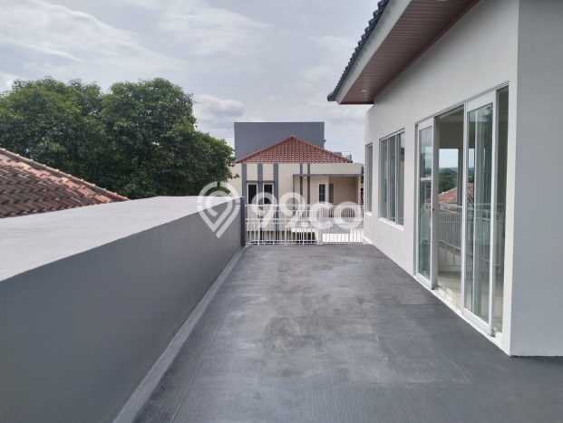 Rumah Modern 3 KT di Sentul City Bogor Unfurnished Rumah Modern 3 KT di Sentul City Bogor Unfurnished