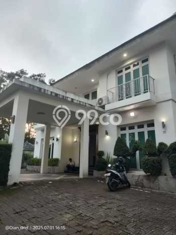 Disewakan! Rumah 5 Kamar Tidur &
4 Kamar Mandi di Sentul City, Bogor Disewakan! Rumah 5 Kamar Tidur &
4 Kamar Mandi di Sentul City, Bogor