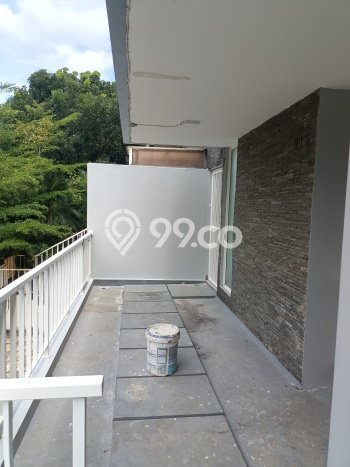 Rumah di , Luas 242m2m², LB 212m2m² Rumah di , Luas 242m2m², LB 212m2m²