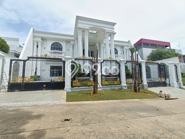 Jual Rumah Luas Elegan Dengan View Cantik di Sentul City, Bogor Jual Rumah Luas Elegan Dengan View Cantik di Sentul City, Bogor