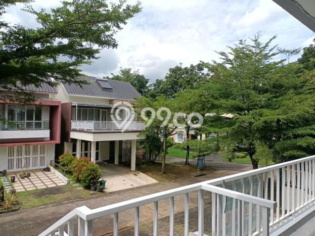 Rumah di , Luas 242m2m², LB 212m2m² Rumah di , Luas 242m2m², LB 212m2m²
