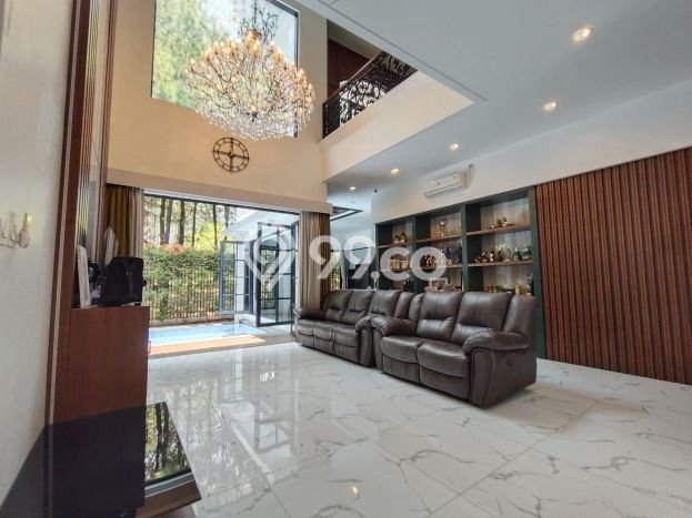 Rumah Mewah LB 300m2 Siap Pakai Desain Elegan di Sentul City, Bogor Rumah Mewah LB 300m2 Siap Pakai Desain Elegan di Sentul City, Bogor