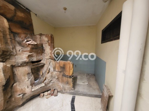 Siap Huni Rumah Mewah 5 Kamar di Gubeng Dekat ke Mana Saja Siap Huni Rumah Mewah 5 Kamar di Gubeng Dekat ke Mana Saja