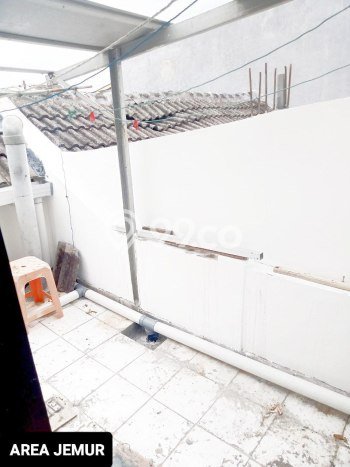 Rumah Minimalis 3 KT di Gununganyar Surabaya Semi Furnished Rumah Minimalis 3 KT di Gununganyar Surabaya Semi Furnished