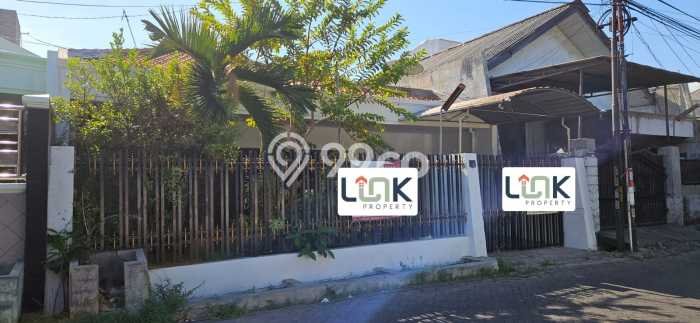 Siap Huni Rumah Mewah 5 Kamar di Gubeng Dekat ke Mana Saja Siap Huni Rumah Mewah 5 Kamar di Gubeng Dekat ke Mana Saja