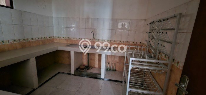 Siap Huni Rumah Mewah 5 Kamar di Gubeng Dekat ke Mana Saja Siap Huni Rumah Mewah 5 Kamar di Gubeng Dekat ke Mana Saja