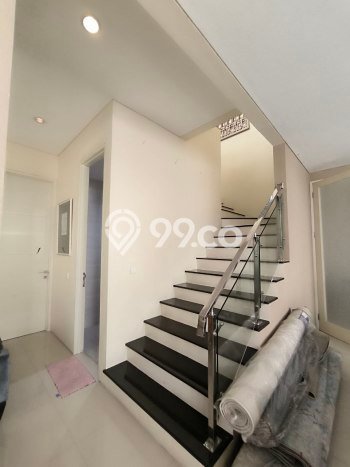 Jual Rumah Mewah Elegan Dengan View Cantik di Citraland, Surabaya Jual Rumah Mewah Elegan Dengan View Cantik di Citraland, Surabaya