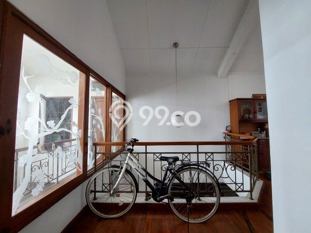 Rumah Elit LB 320m2 Siap Huni Desain Elegan di Pasteur, Bandung Rumah Elit LB 320m2 Siap Huni Desain Elegan di Pasteur, Bandung